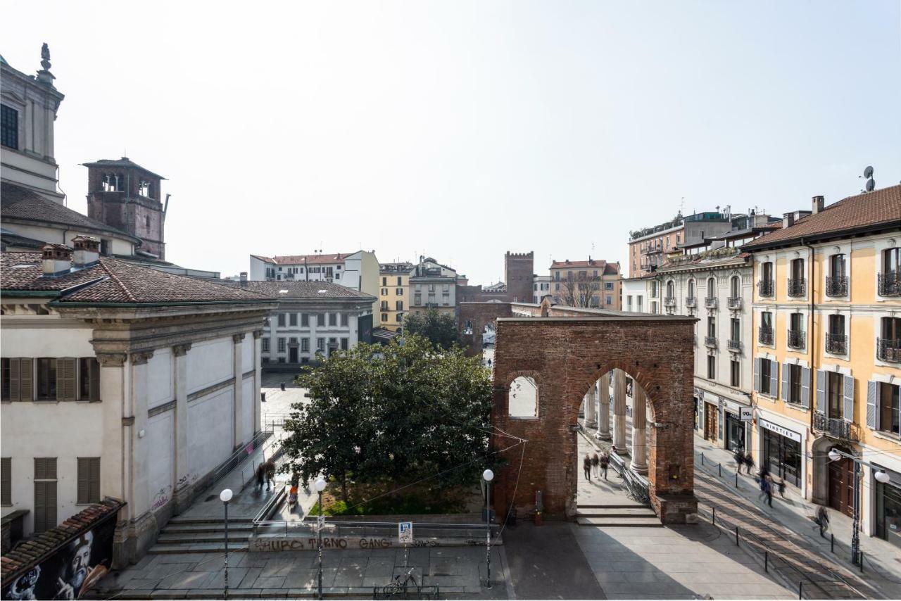 Amazing Apartment With A View Milan Bagian luar foto